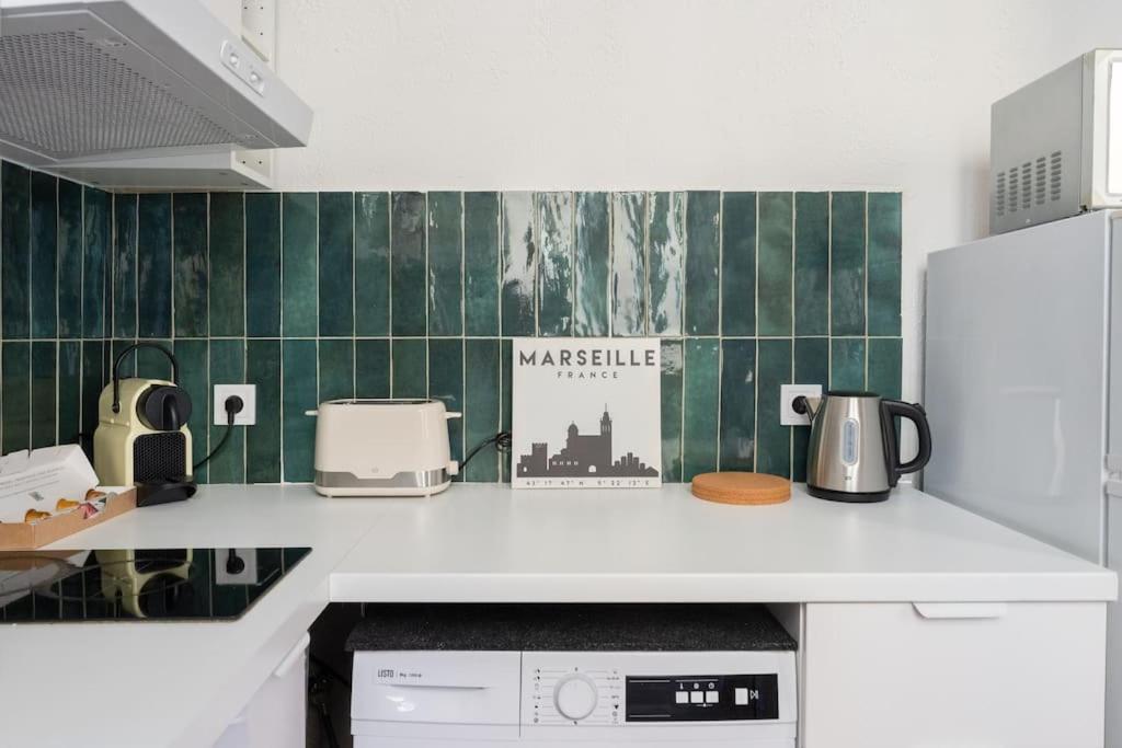 Apartamento Le Mistral - 2 Min Du Vieux Port Sur Rue Pietonne - Les Freres De La Loc' Marsella Exterior foto